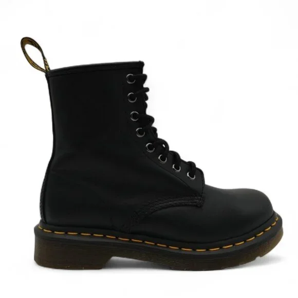 Dr. Martens Women's Size 6 Black 1460 Smooth Leather 8 Eye Lace Up Ankle Boots